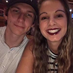 Meet your Posher, Dakota